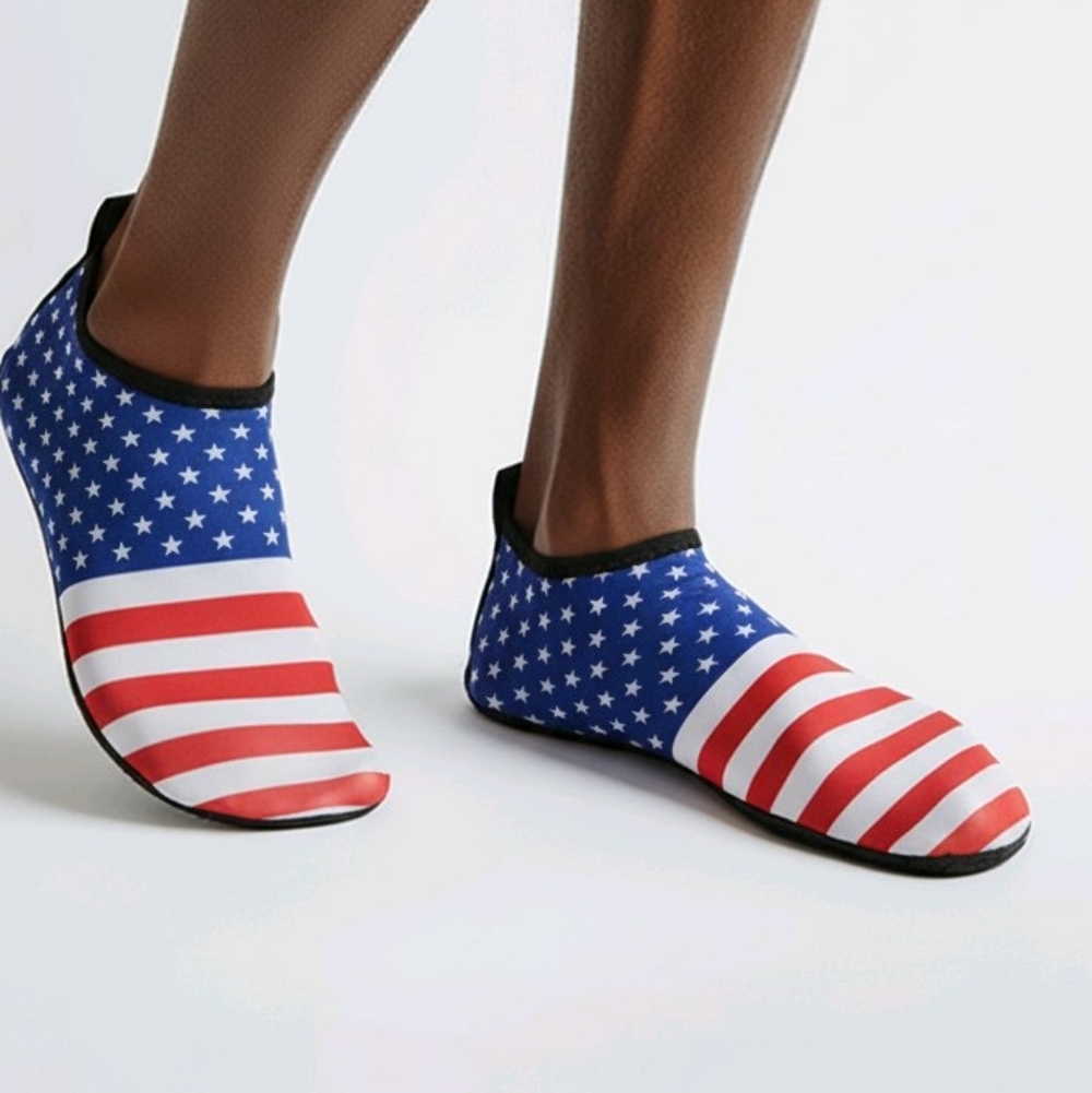 Men's Size 10 Swim Shoes American Flag Stretchy Dive Shoes Beach Shoe Hard Sole